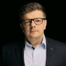 https://biznesklasa-agregat.wpcdn.pl/Łukasz Kijek